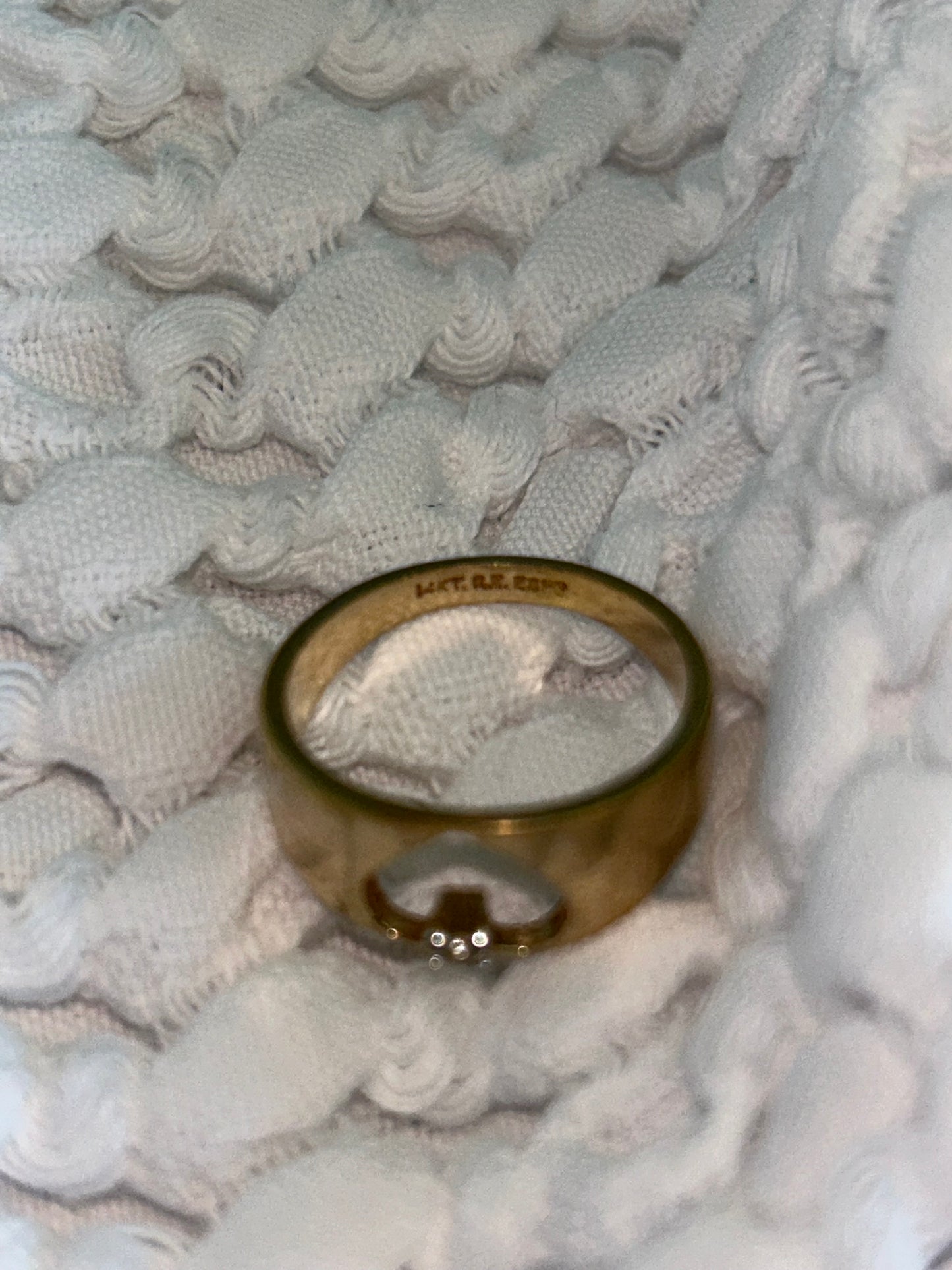 14K Gold Heart Cutout Ring